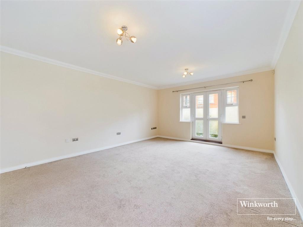 Kingsbury, London NW9 2 bed apartment for sale £365,000