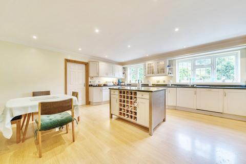 5 bedroom detached house for sale - Finchampstead, Wokingham RG40