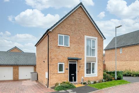 5 Lancaster Way, Cofton Hackett, Birmingham, B45 8FZ