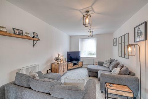 5 Lancaster Way, Cofton Hackett, Birmingham, B45 8FZ