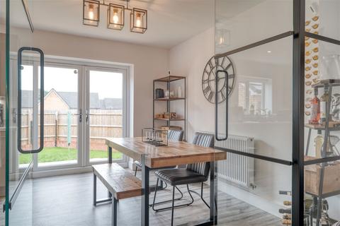 5 Lancaster Way, Cofton Hackett, Birmingham, B45 8FZ