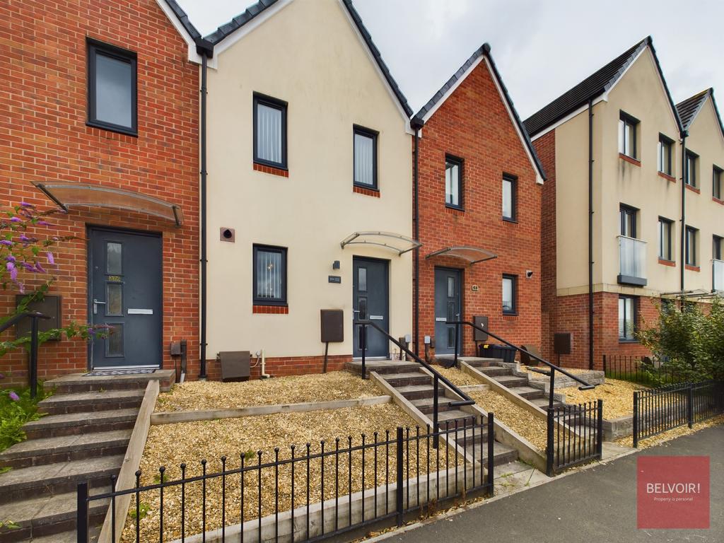 Morfa Road, Pentrechwyth, Swansea, SA1 2 bed terraced house for sale £155,000