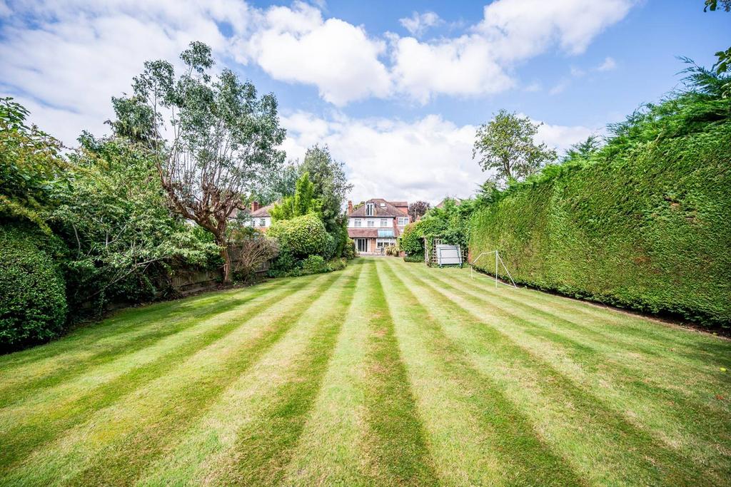 Brookway, Blackheath, London, SE3 4 bed detached house £2,750,000