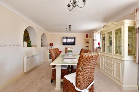 4 bedroom semi-detached house for sale, Cliffsend Road, Cliffsend, Ramsgate, Kent