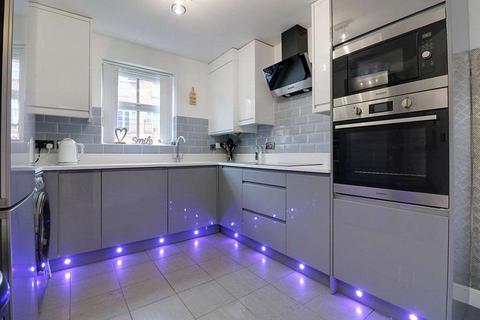 67 Bay Avenue, Bilston, WV14 0TT