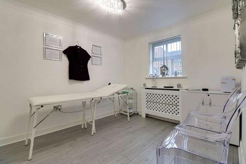 67 Bay Avenue, Bilston, WV14 0TT