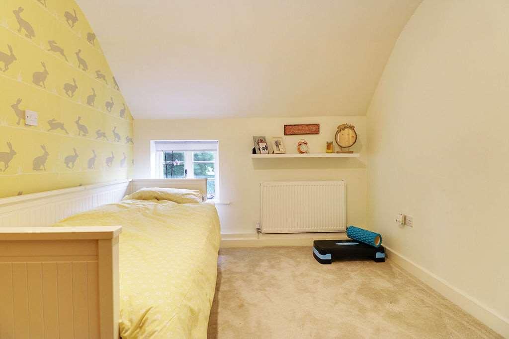 Bedroom 2 (Double)