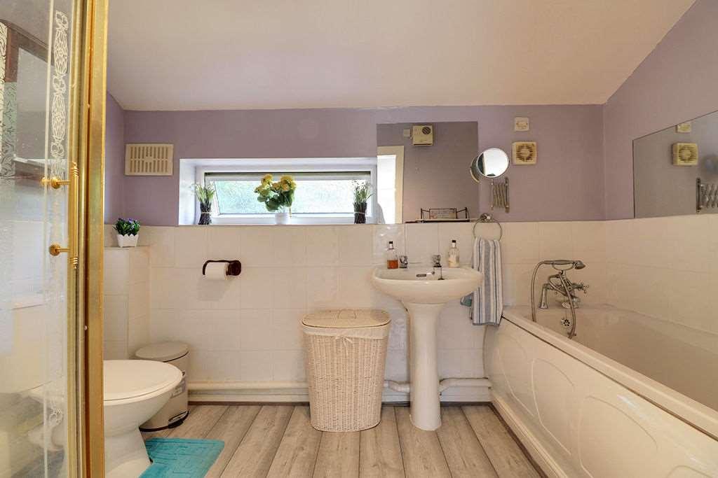Bedroom 1 (Double with Ensuite)