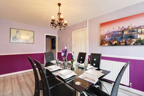 90 Macdonald Close, Tividale, Oldbury, B69 3LP