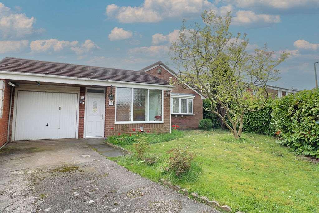 Regis Heath Rd, Rowley Regis, West Midlands B65 0PB 2 bed bungalow for