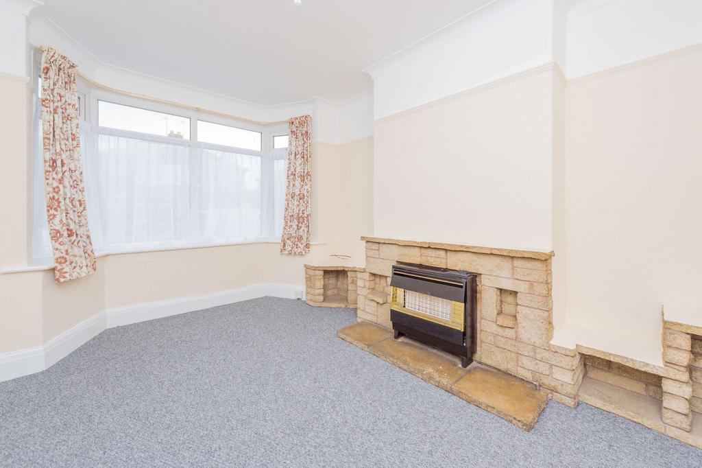 Roselyn, Shrewsbury SY1 4LR 3 bed end of terrace house £180,000