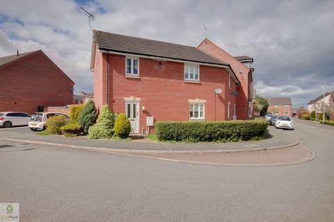 3 bedroom end of terrace house for sale, Swansmoor Drive, Stafford ST18 0FP