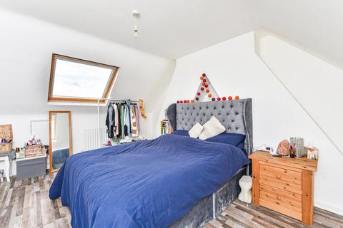 2 bedroom flat for sale, Tilmore Road, Petersfield, Hampshire