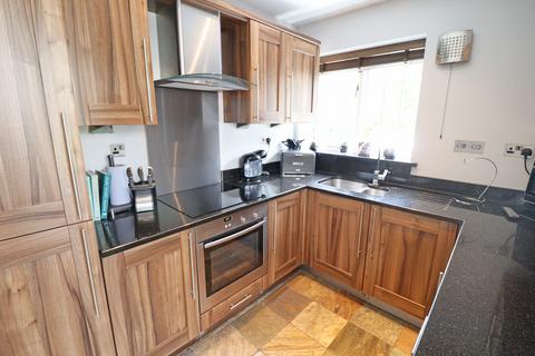 8 Brandon Close, Chafford Hundred, Grays, RM16 6QX