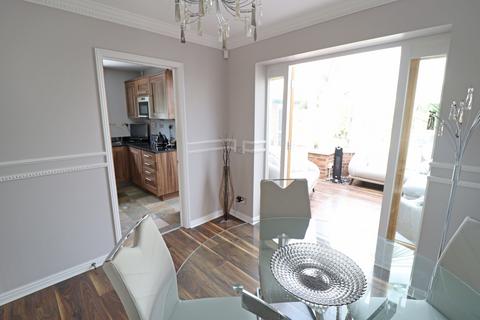 8 Brandon Close, Chafford Hundred, Grays, RM16 6QX