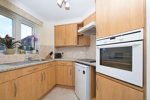 1 bedroom flat for sale, Sandgate Road, Garden House Court, CT20