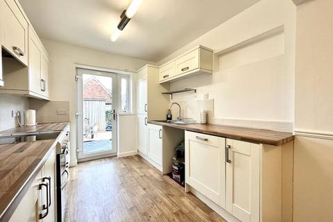 3 bedroom terraced house to rent, Grove Park, Beverley, East Riding of Yorkshire, UK, HU17