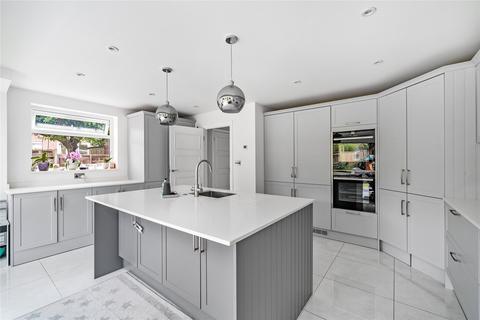 57 Maple Road, Ripley, Woking, GU23 6JZ
