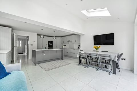 57 Maple Road, Ripley, Woking, GU23 6JZ