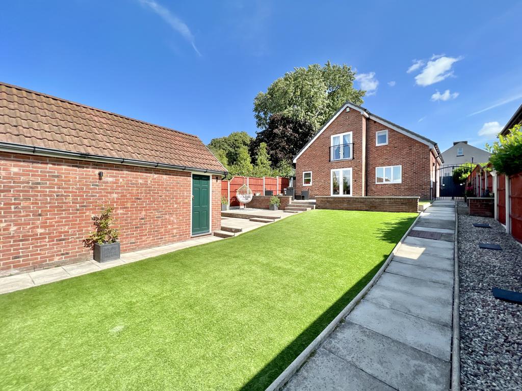 3 Bedroom Detached for Sale