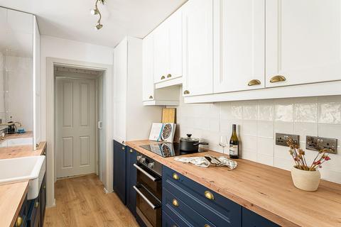 13 Harpsden Road, Henley-on-thames, RG9 1EE