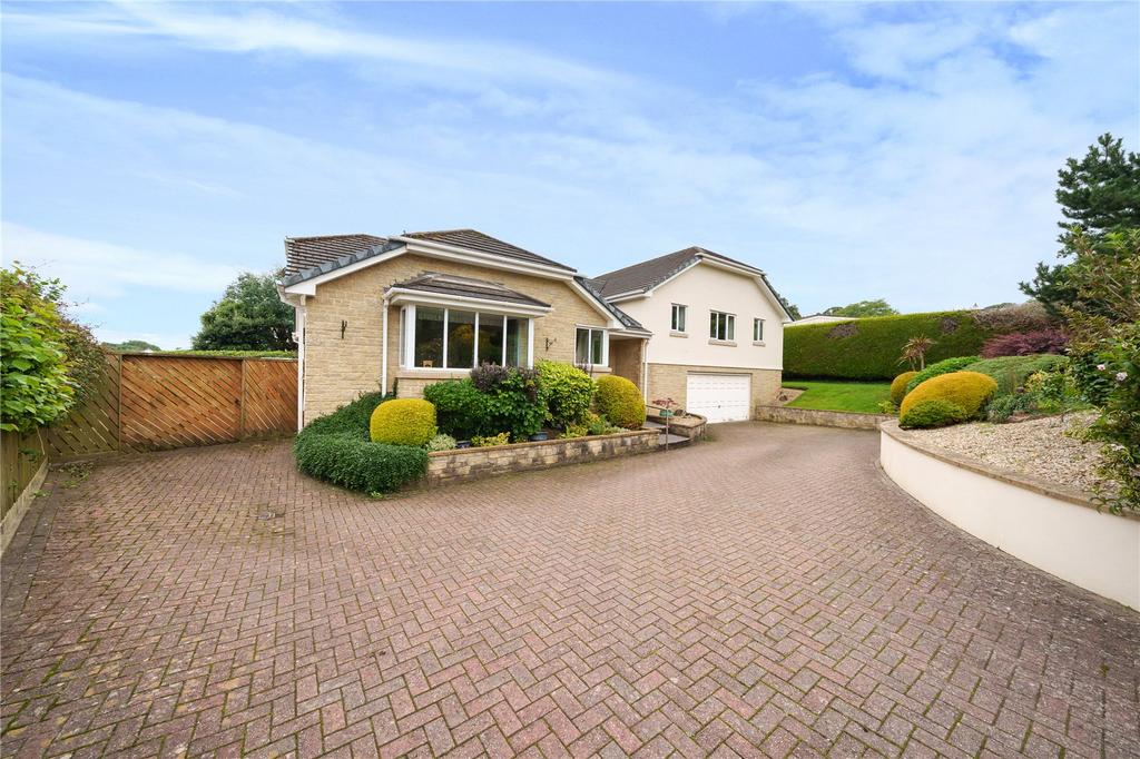 Durrant Close, Northam, Bideford, Devon, EX39 4 bed detached house for