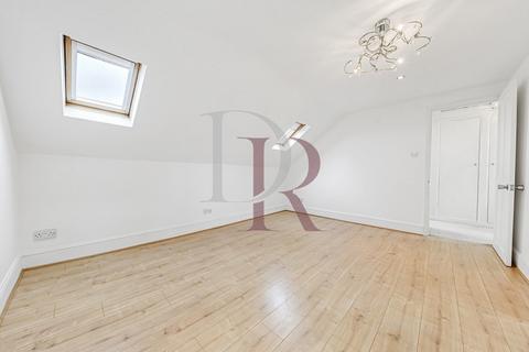 1 bedroom flat for sale, Hainault Road, Leytonstone, E11