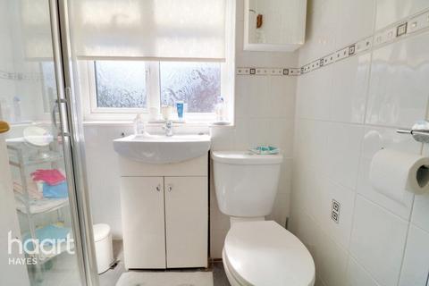 23 Regents Close, Hayes, UB4 8JY