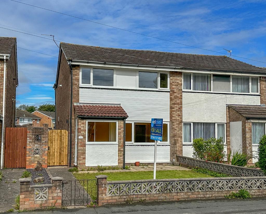 Bevington Close, Patchway, Bristol, Gloucestershire, BS34 3 bed semi