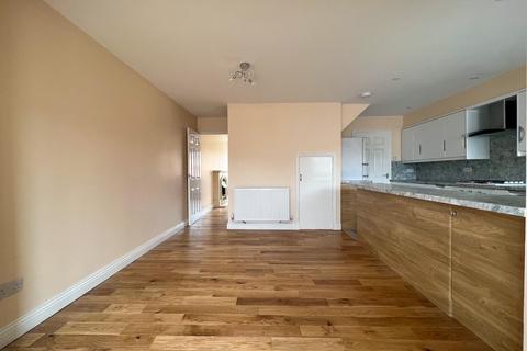 15 Bevington Close, Patchway, Bristol, BS34 5NN