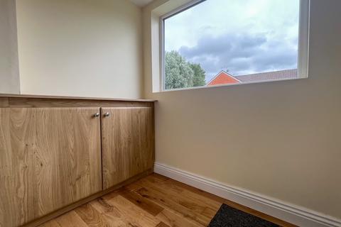 15 Bevington Close, Patchway, Bristol, BS34 5NN