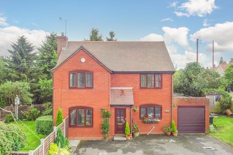 3 bedroom detached house for sale, Mamble Road, Clows Top, DY14