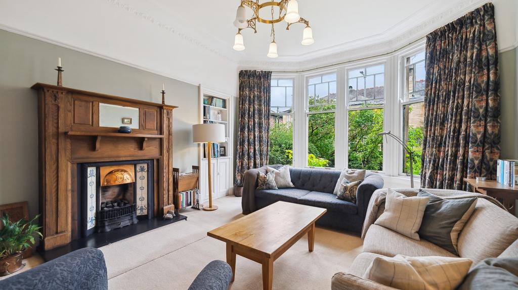 Mossgiel Road, Newlands, Glasgow, G43 2DA 3 bed terraced house for sale