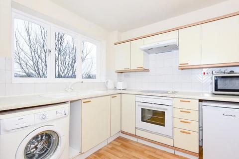 2 bedroom flat for sale, Windsor,  Berkshire,  SL4