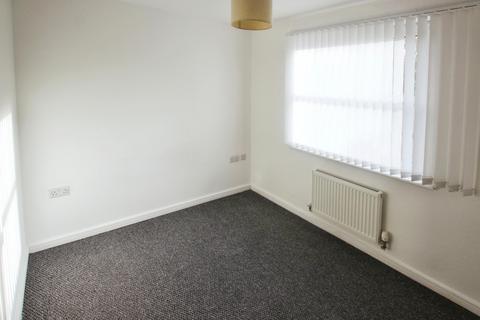 2 bedroom flat to rent, Lower Hall Street, St Helens, WA10