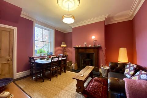 14 Crescent Avenue, Hexham, NE46 3DP