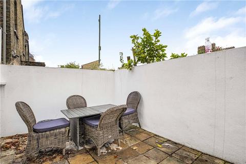 3 bedroom apartment to rent, Brook Drive, London, SE11