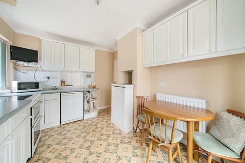 30 Hough Road, Barkston, Grantham, NG32 2NS