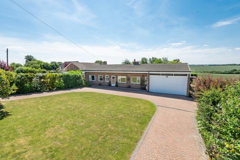 3 bedroom bungalow for sale, Grantham Road, Great Gonerby, Grantham, NG31