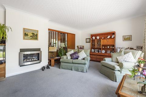 3 bedroom bungalow for sale, Grantham Road, Great Gonerby, Grantham, NG31