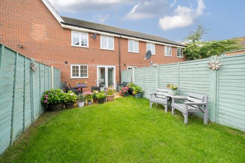 3 bedroom terraced house for sale - Bradley Drive, Grantham, Lincolnshire, NG31