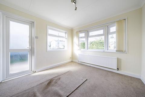 2 bedroom park home for sale - Cheveley Park, Grantham, Lincolnshire, NG31