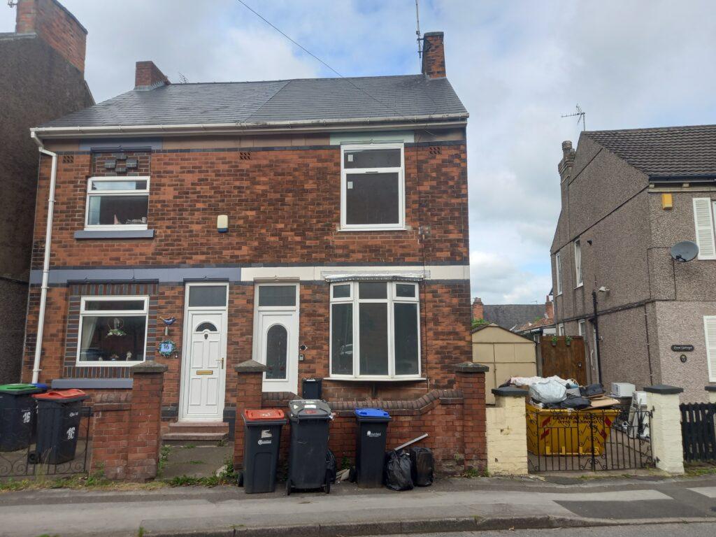 Lindleys Lane, Nottingham, NG17 8AA 2 bed end of terrace house £750
