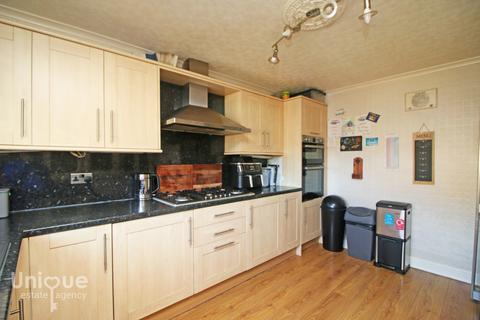 17 Allen Close, Fleetwood, FY7 8LD