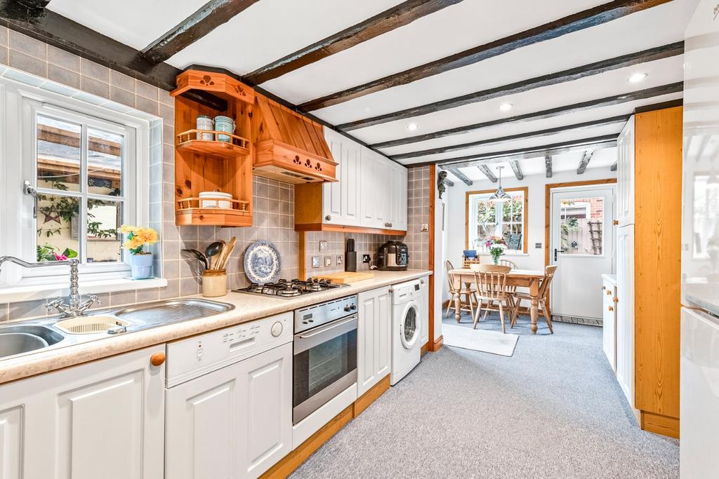 Potterhanworth Road, Heighington, Lincoln, Lincolnshire, LN4 3 bed semi