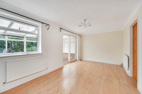 68 Chatsfield, Werrington, Peterborough, PE4 5DL