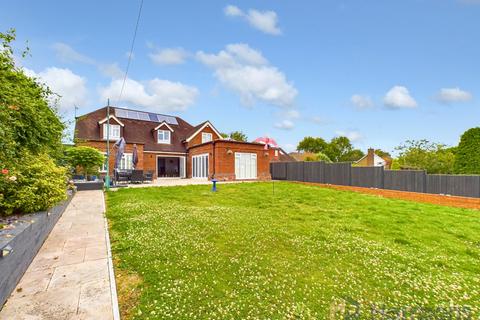 6 bedroom detached house for sale, Wises Lane, Sittingbourne, ME9