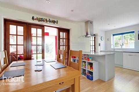 23 Brownlow Road, Cambridge, CB4 3NG