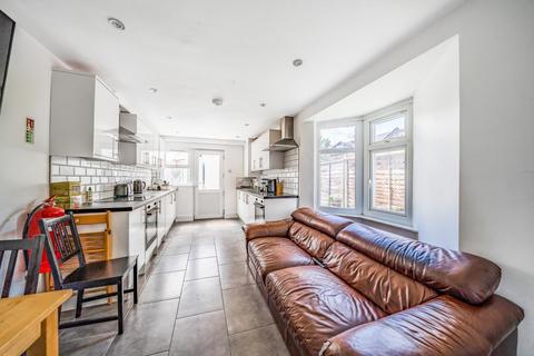 2 Ranelagh Road, London, N22 7TN