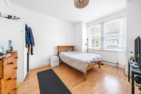 2 Ranelagh Road, London, N22 7TN